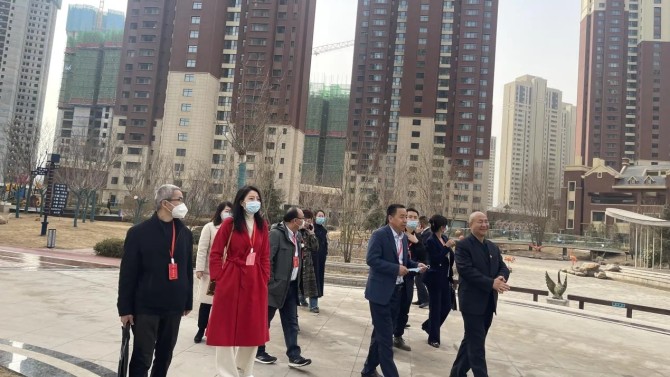 市人大代表蒞臨百酈灣小區調研指導物業服務工作