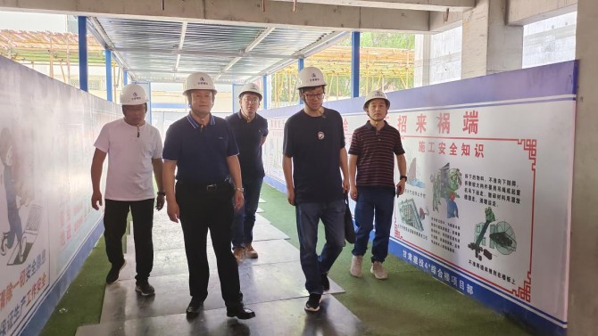 【“三抓三促”在行動】蕭清龍調研甘肅建投4#綜合樓